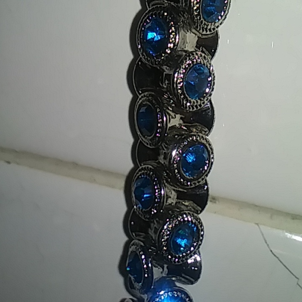 Blue Crystal Bracelet - Picture 3 of 3